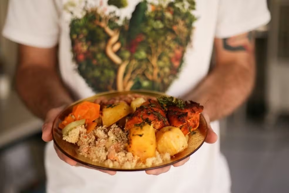 Prata de comida; almoço; jantar; refeição — Foto: Lyon Santos/Ministério do Desenvolvimento e Assistência Social, Família e Combate à Fome